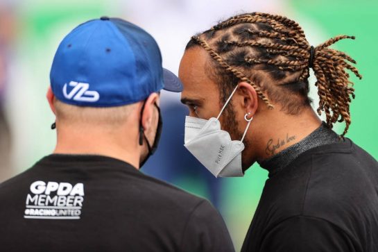 Lewis Hamilton (GBR) Mercedes AMG F1 with Valtteri Bottas (FIN) Mercedes AMG F1 on the grid.
09.05.2021. Formula 1 World Championship, Rd 4, Spanish Grand Prix, Barcelona, Spain, Race Day.
- www.xpbimages.com, EMail: requests@xpbimages.com © Copyright: Charniaux / XPB Images
