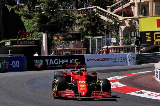 Carlos Sainz Jr (ESP) Ferrari SF-21.
20.05.2021. Formula 1 World Championship, Rd 5, Monaco Grand Prix, Monte Carlo, Monaco, Practice Day.
- www.xpbimages.com, EMail: requests@xpbimages.com © Copyright: Batchelor / XPB Images