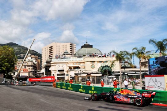 Sergio Perez (MEX) Red Bull Racing RB16B.
23.05.2021. Formula 1 World Championship, Rd 5, Monaco Grand Prix, Monte Carlo, Monaco, Race Day.
- www.xpbimages.com, EMail: requests@xpbimages.com © Copyright: Batchelor / XPB Images