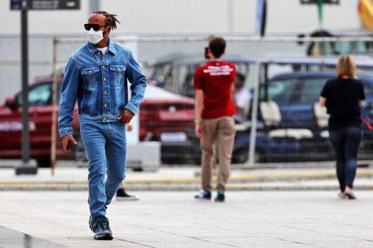 Lewis Hamilton (GBR) Mercedes AMG F1.
04.06.2021. Formula 1 World Championship, Rd 6, Azerbaijan Grand Prix, Baku Street Circuit, Azerbaijan, Practice Day.
- www.xpbimages.com, EMail: requests@xpbimages.com © Copyright: Batchelor / XPB Images