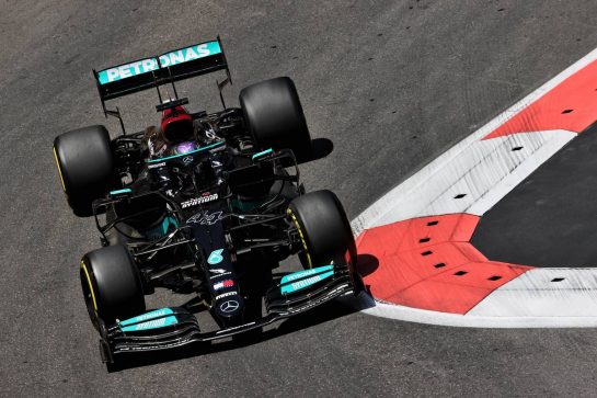 Lewis Hamilton (GBR) Mercedes AMG F1 W12.
05.06.2021. Formula 1 World Championship, Rd 6, Azerbaijan Grand Prix, Baku Street Circuit, Azerbaijan, Qualifying Day.
- www.xpbimages.com, EMail: requests@xpbimages.com &copy; Copyright: Batchelor / XPB Images