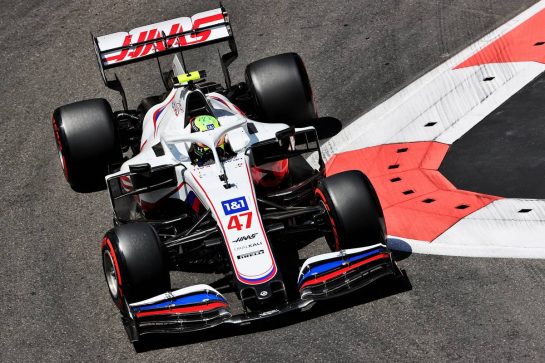 Mick Schumacher (GER) Haas VF-21.
05.06.2021. Formula 1 World Championship, Rd 6, Azerbaijan Grand Prix, Baku Street Circuit, Azerbaijan, Qualifying Day.
- www.xpbimages.com, EMail: requests@xpbimages.com &copy; Copyright: Batchelor / XPB Images