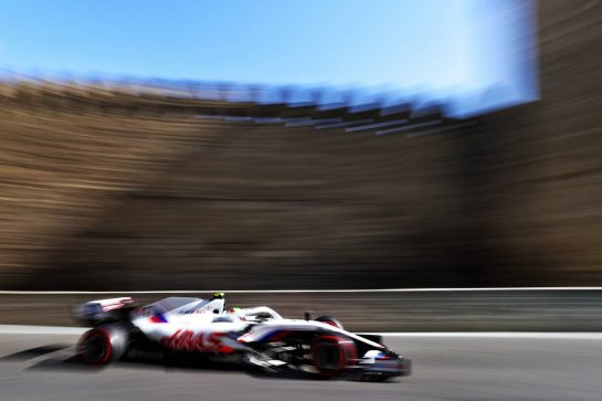 Mick Schumacher (GER) Haas VF-21.
05.06.2021. Formula 1 World Championship, Rd 6, Azerbaijan Grand Prix, Baku Street Circuit, Azerbaijan, Qualifying Day.
- www.xpbimages.com, EMail: requests@xpbimages.com &copy; Copyright: Moy / XPB Images