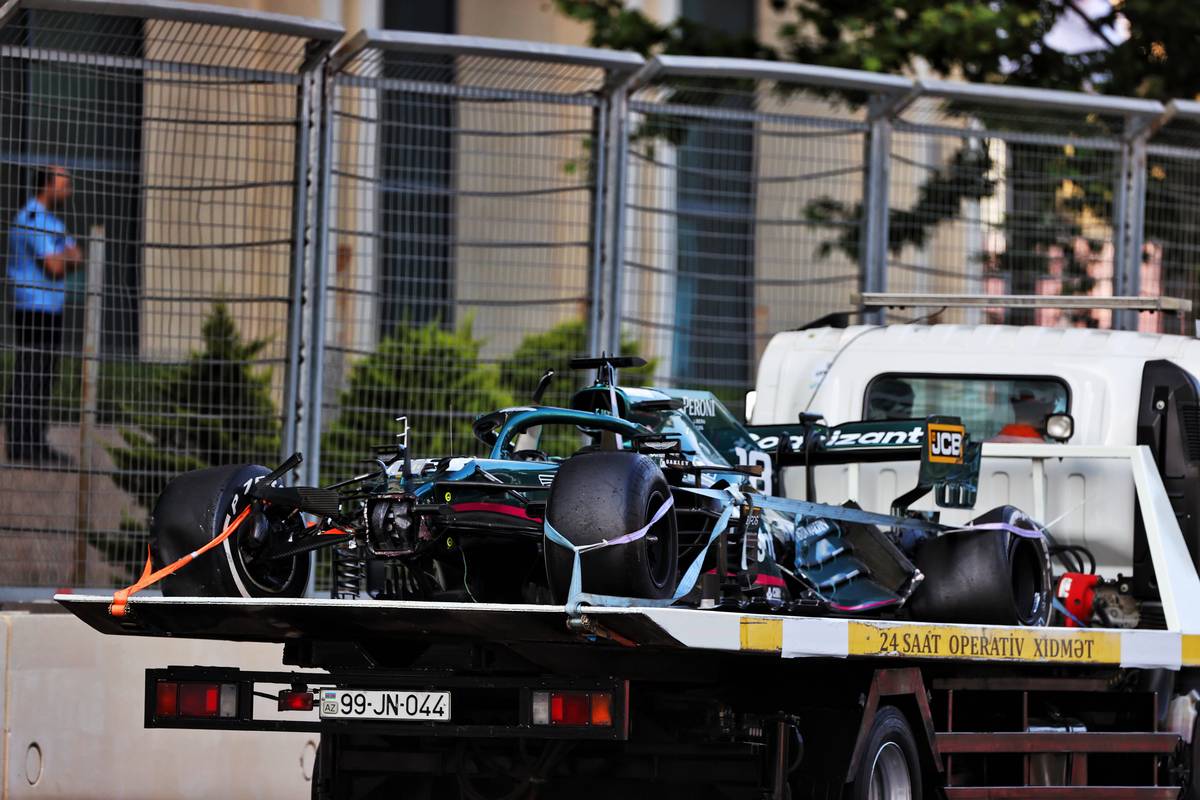 The Aston Martin F1 Team AMR21 of Lance Stroll (CDN) Aston Martin F1 Team is recovered back to the pits on the back of a truck after he crashed out of the race. 06.06.2021. Formula 1 World Championship, Rd 6, Azerbaijan Grand Prix, Baku