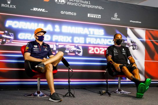 (L to R): Max Verstappen (NLD) Red Bull Racing with Lewis Hamilton (GBR) Mercedes AMG F1 in the FIA Press Conference.
17.06.2021. Formula 1 World Championship, Rd 7, French Grand Prix, Paul Ricard, France, Preparation Day.
- www.xpbimages.com, EMail: requests@xpbimages.com &copy; Copyright: FIA Pool Image for Editorial Use Only
