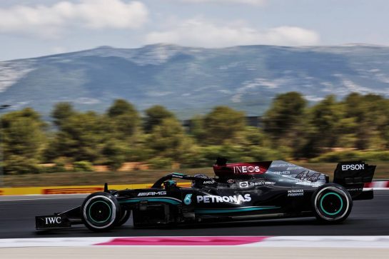 Lewis Hamilton (GBR) Mercedes AMG F1 W12.
18.06.2021. Formula 1 World Championship, Rd 7, French Grand Prix, Paul Ricard, France, Practice Day.
- www.xpbimages.com, EMail: requests@xpbimages.com © Copyright: Batchelor / XPB Images