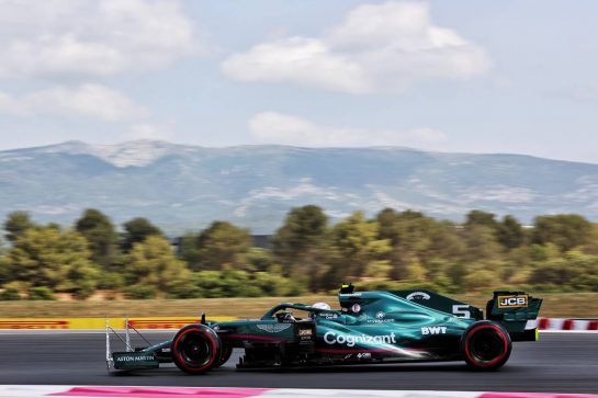 Sebastian Vettel (GER) Aston Martin F1 Team AMR21 with sensor equipment on the front wing.
18.06.2021. Formula 1 World Championship, Rd 7, French Grand Prix, Paul Ricard, France, Practice Day.
- www.xpbimages.com, EMail: requests@xpbimages.com © Copyright: Batchelor / XPB Images
