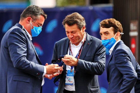 Christian Estrosi (FRA) Nice Mayor and French GP Promotor (Centre) with Eric Boullier (FRA) French Grand Prix Managing Director (Left).
19.06.2021. Formula 1 World Championship, Rd 7, French Grand Prix, Paul Ricard, France, Qualifying Day.
- www.xpbimages.com, EMail: requests@xpbimages.com &copy; Copyright: Moy / XPB Images