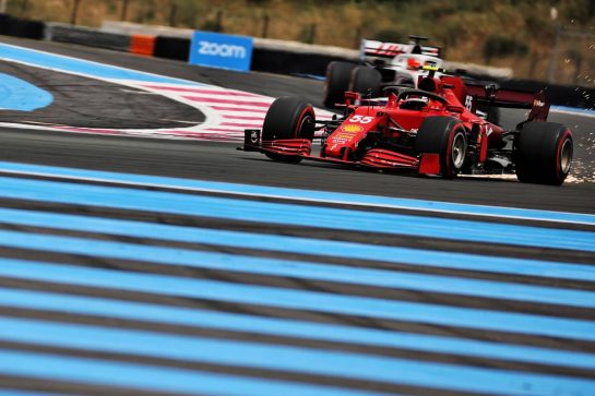 Carlos Sainz Jr (ESP) Ferrari SF-21.
19.06.2021. Formula 1 World Championship, Rd 7, French Grand Prix, Paul Ricard, France, Qualifying Day.
- www.xpbimages.com, EMail: requests@xpbimages.com &copy; Copyright: Batchelor / XPB Images