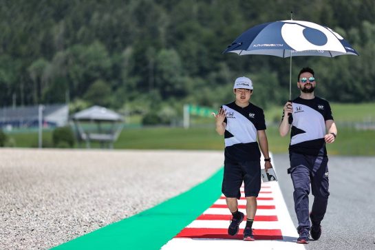 Yuki Tsunoda (JPN), Alpha Tauri
24.06.2021. Formula 1 World Championship, Rd 8, Steiermark Grand Prix, Spielberg, Austria, Preparation Day.
- www.xpbimages.com, EMail: requests@xpbimages.com © Copyright: Charniaux / XPB Images