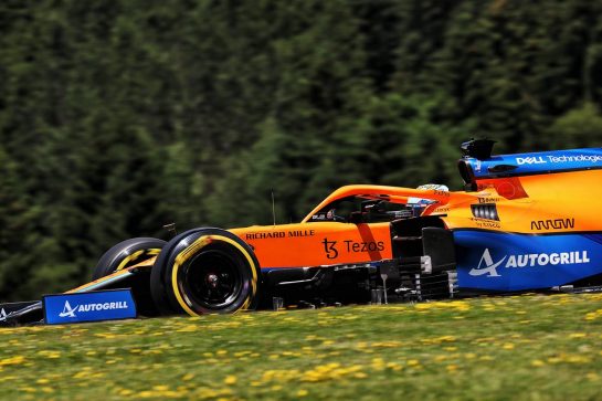 Daniel Ricciardo (AUS) McLaren MCL35M.
26.06.2021. Formula 1 World Championship, Rd 8, Steiermark Grand Prix, Spielberg, Austria, Qualifying Day.
- www.xpbimages.com, EMail: requests@xpbimages.com © Copyright: Batchelor / XPB Images