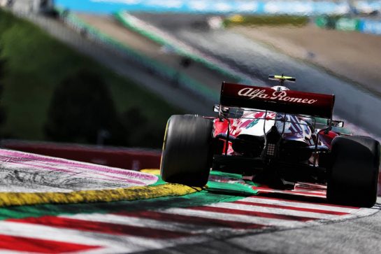 Antonio Giovinazzi (ITA) Alfa Romeo Racing C41.
26.06.2021. Formula 1 World Championship, Rd 8, Steiermark Grand Prix, Spielberg, Austria, Qualifying Day.
- www.xpbimages.com, EMail: requests@xpbimages.com © Copyright: Batchelor / XPB Images