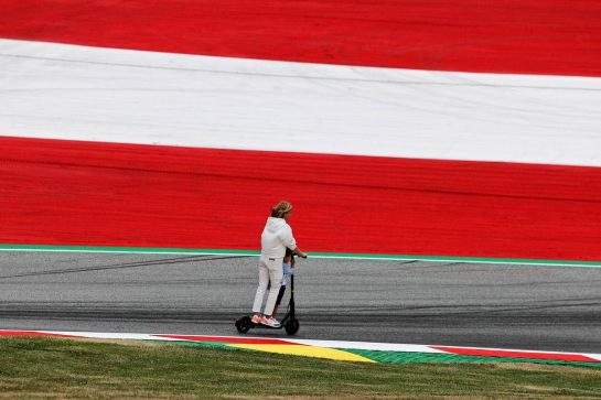 Circuit atmosphere.
01.07.2021. Formula 1 World Championship, Rd 9, Austrian Grand Prix, Spielberg, Austria, Preparation Day.
- www.xpbimages.com, EMail: requests@xpbimages.com © Copyright: Moy / XPB Images