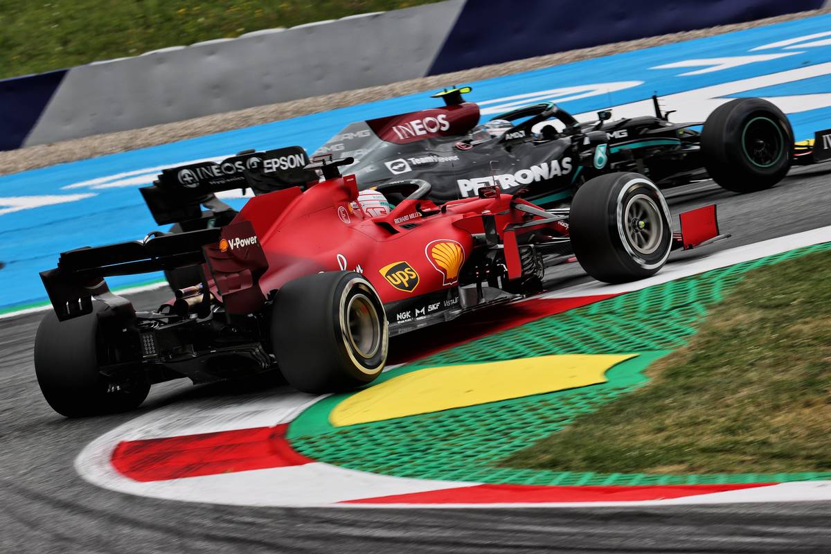Verstappen sets the pace in Austrian GP first practice