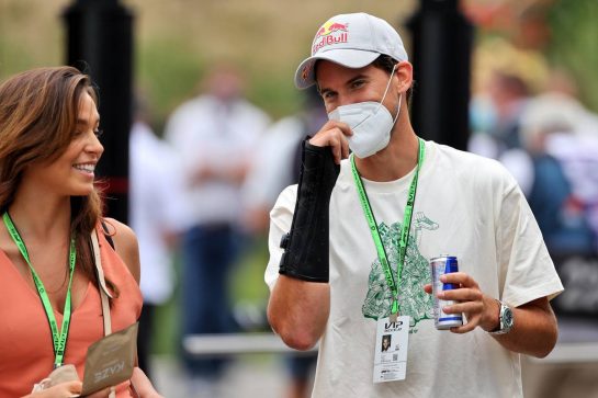 (L to R): Lili Paul-Roncalli (GER) Circus Performer with her boyfriend Dominic Thiem (AUT) Tennis Player.
04.07.2021. Formula 1 World Championship, Rd 9, Austrian Grand Prix, Spielberg, Austria, Race Day.
- www.xpbimages.com, EMail: requests@xpbimages.com © Copyright: Moy / XPB Images