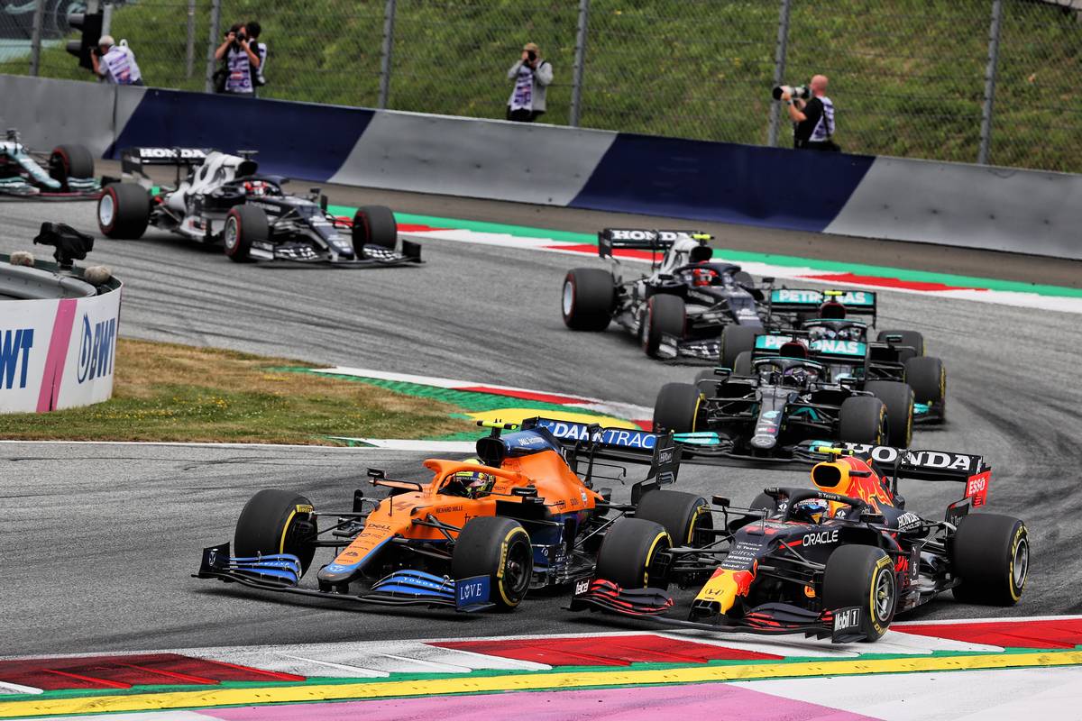 Verstappen backs Norris defiance of penalty points