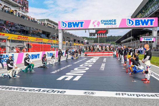 Drivers on the grid.
04.07.2021. Formula 1 World Championship, Rd 9, Austrian Grand Prix, Spielberg, Austria, Race Day.
- www.xpbimages.com, EMail: requests@xpbimages.com © Copyright: FIA Pool Image for Editorial Use Only