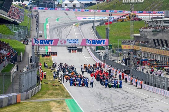 The grid before the start of the race.
04.07.2021. Formula 1 World Championship, Rd 9, Austrian Grand Prix, Spielberg, Austria, Race Day.
- www.xpbimages.com, EMail: requests@xpbimages.com © Copyright: FIA Pool Image for Editorial Use Only