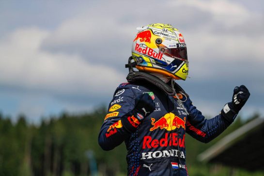 Race winner Max Verstappen (NLD) Red Bull Racing celebrates in parc ferme.
04.07.2021. Formula 1 World Championship, Rd 9, Austrian Grand Prix, Spielberg, Austria, Race Day.
- www.xpbimages.com, EMail: requests@xpbimages.com © Copyright: FIA Pool Image for Editorial Use Only