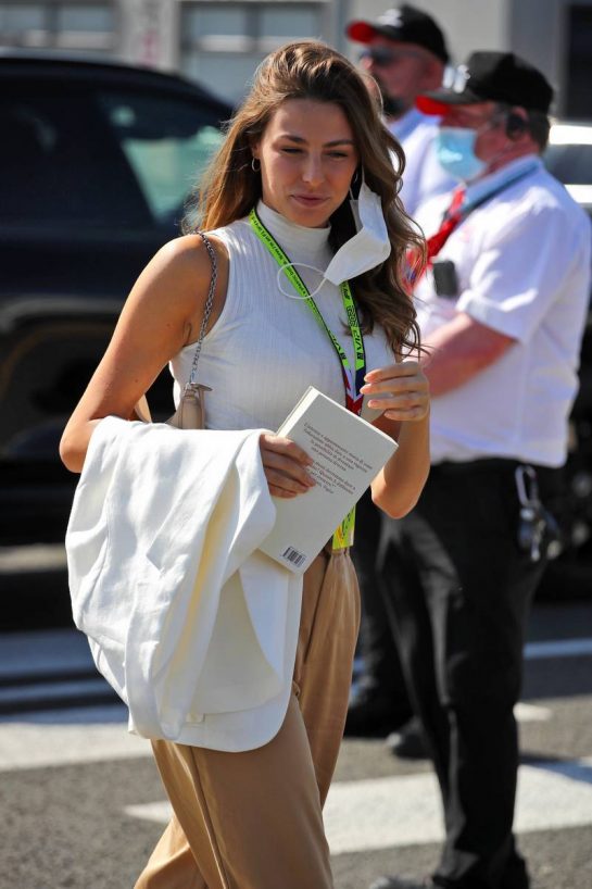 Sara Pagliaroli, girlfriend of Lance Stroll (CDN) Aston Martin F1 Team.
17.07.2021. Formula 1 World Championship, Rd 10, British Grand Prix, Silverstone, England, Qualifying Day.
- www.xpbimages.com, EMail: requests@xpbimages.com © Copyright: Davenport / XPB Images