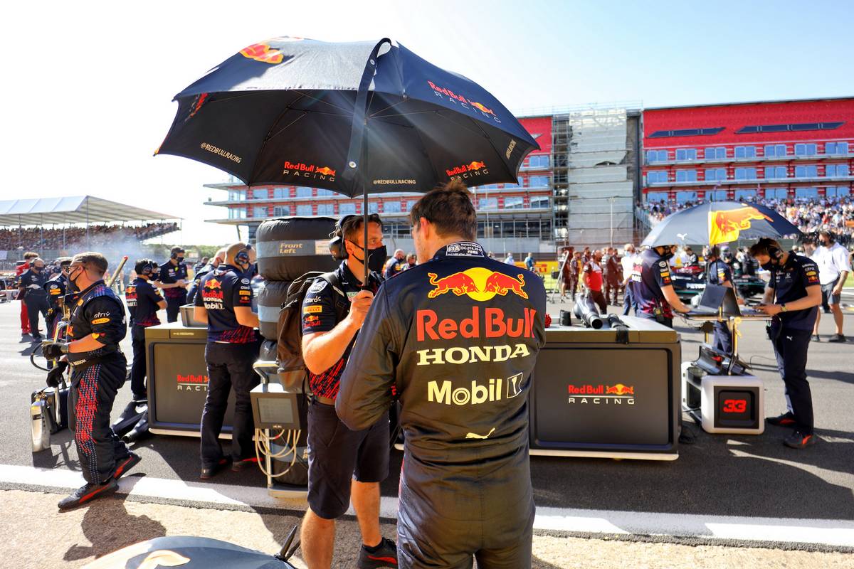 Clinching pole felt ‘a bit funny’ to Verstappen