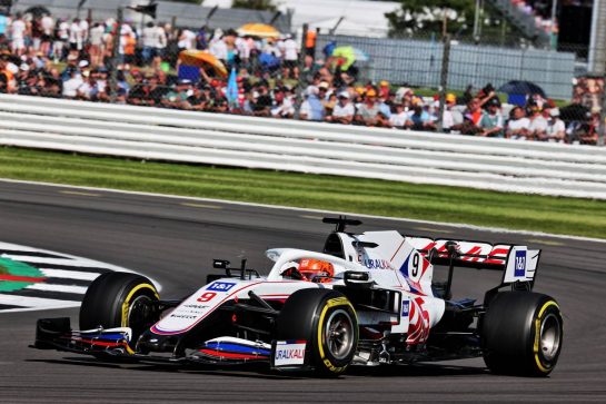 Nikita Mazepin (RUS) Haas F1 Team VF-21.
18.07.2021. Formula 1 World Championship, Rd 10, British Grand Prix, Silverstone, England, Race Day.
- www.xpbimages.com, EMail: requests@xpbimages.com &copy; Copyright: Batchelor / XPB Images