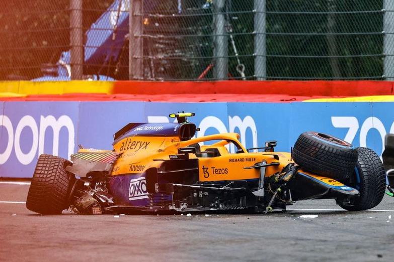 Sainz: ‘Obvious’ that Eau Rouge has ‘fundamental issue’