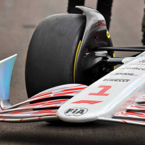 Vettel says view of kerbs impaired by 18-inch wheels