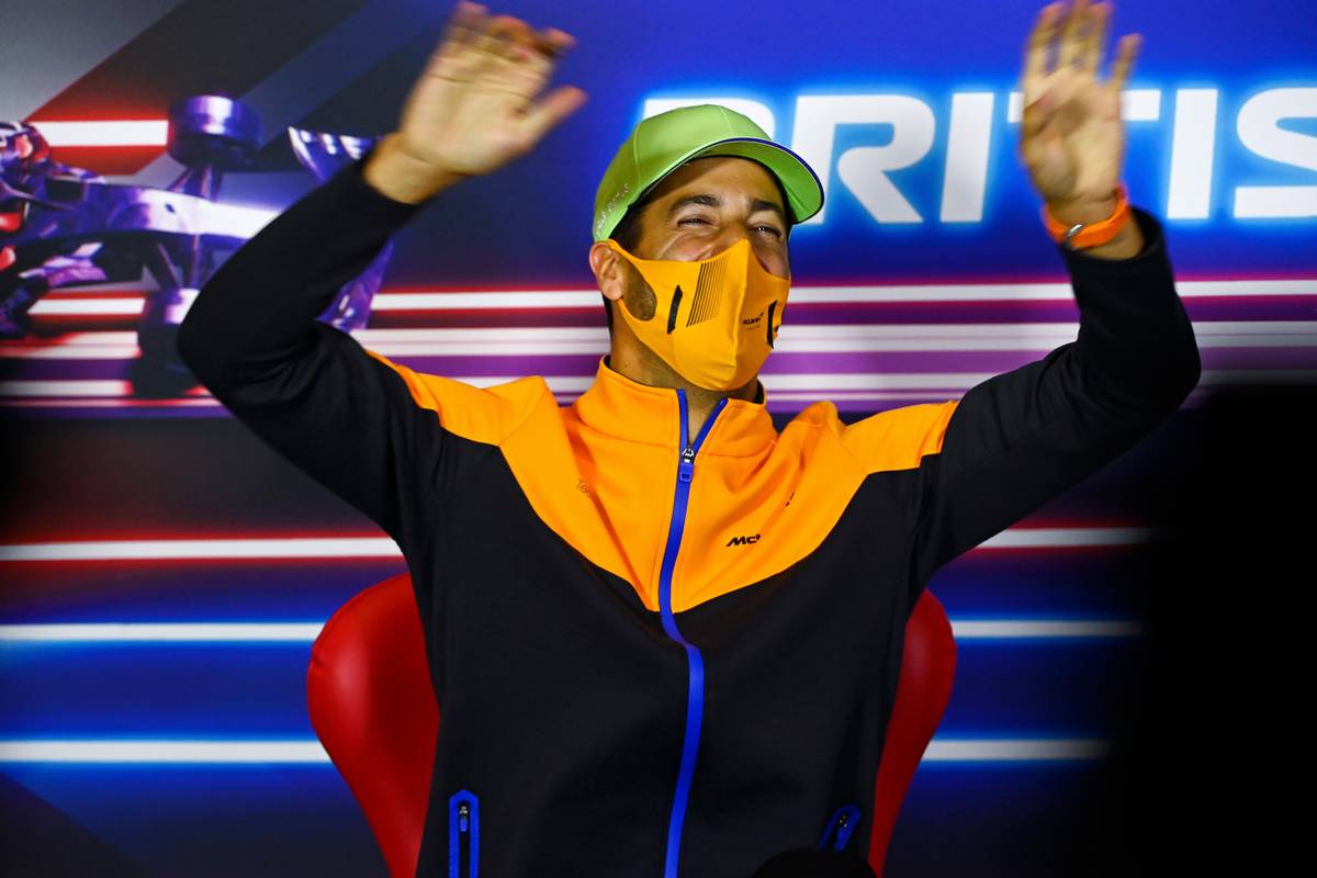 Ricciardo is latest convert to benefits of sim racing