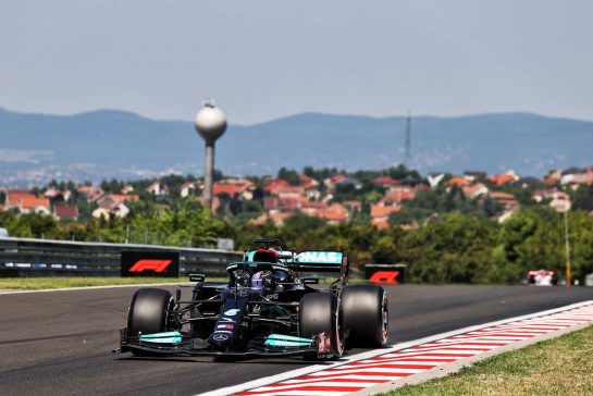 Lewis Hamilton (GBR) Mercedes AMG F1 W12.
30.07.2021. Formula 1 World Championship, Rd 11, Hungarian Grand Prix, Budapest, Hungary, Practice Day.
- www.xpbimages.com, EMail: requests@xpbimages.com &copy; Copyright: Moy / XPB Images