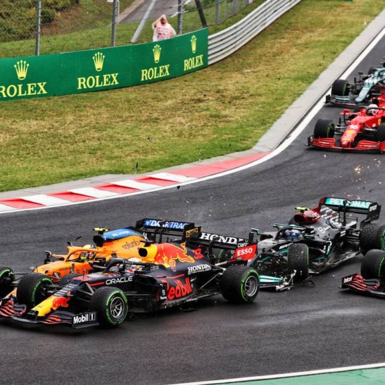 Norris expected ‘a little bit more’ from ‘top guy’ Bottas