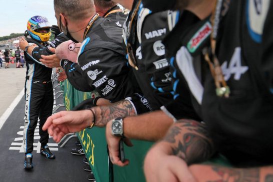 Fernando Alonso (ESP) Alpine F1 Team celebrates with the team in parc ferme.
01.08.2021. Formula 1 World Championship, Rd 11, Hungarian Grand Prix, Budapest, Hungary, Race Day.
- www.xpbimages.com, EMail: requests@xpbimages.com &copy; Copyright: Charniaux / XPB Images