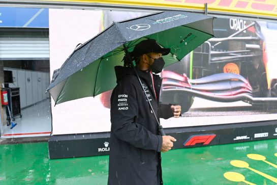 Lewis Hamilton (GBR) Mercedes AMG F1 in qualifying parc ferme.
28.08.2021. Formula 1 World Championship, Rd 12, Belgian Grand Prix, Spa Francorchamps, Belgium, Qualifying Day.
- www.xpbimages.com, EMail: requests@xpbimages.com © Copyright: FIA Pool Image for Editorial Use Only