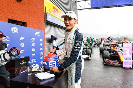 George Russell (GBR) Williams Racing celebrates his second position in qualifying parc ferme.
28.08.2021. Formula 1 World Championship, Rd 12, Belgian Grand Prix, Spa Francorchamps, Belgium, Qualifying Day.
- www.xpbimages.com, EMail: requests@xpbimages.com © Copyright: FIA Pool Image for Editorial Use Only