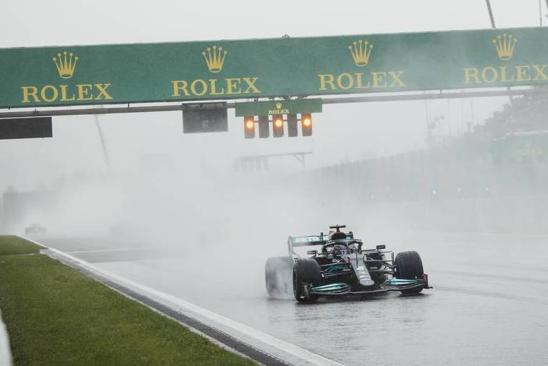 Hamilton: Two-lap run behind safety car was ‘all money scenario’