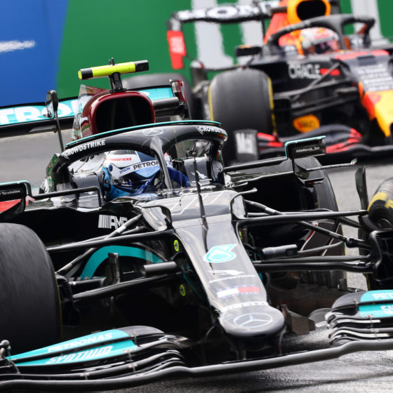 Mercedes may face ‘difficult’ team order decision for sprint race
