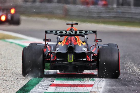 Max Verstappen (NLD) Red Bull Racing RB16B.
10.09.2021. Formula 1 World Championship, Rd 14, Italian Grand Prix, Monza, Italy, Qualifying Day.
- www.xpbimages.com, EMail: requests@xpbimages.com &copy; Copyright: Charniaux / XPB Images