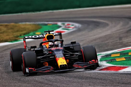 Max Verstappen (NLD) Red Bull Racing RB16B.
10.09.2021. Formula 1 World Championship, Rd 14, Italian Grand Prix, Monza, Italy, Qualifying Day.
- www.xpbimages.com, EMail: requests@xpbimages.com &copy; Copyright: Batchelor / XPB Images