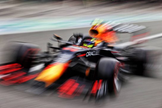 Sergio Perez (MEX) Red Bull Racing RB16B in the pits.
10.09.2021. Formula 1 World Championship, Rd 14, Italian Grand Prix, Monza, Italy, Qualifying Day.
- www.xpbimages.com, EMail: requests@xpbimages.com &copy; Copyright: Moy / XPB Images