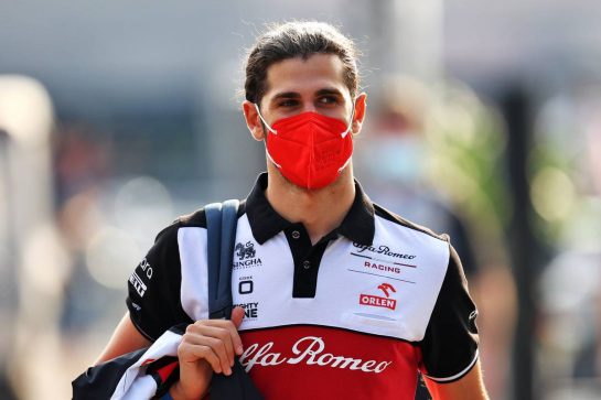 Antonio Giovinazzi (ITA) Alfa Romeo Racing.
11.09.2021. Formula 1 World Championship, Rd 14, Italian Grand Prix, Monza, Italy, Sprint Day.
- www.xpbimages.com, EMail: requests@xpbimages.com © Copyright: Moy / XPB Images