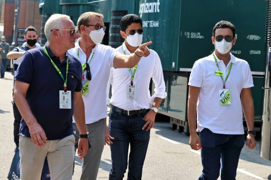 Nasser Al-Khelaifi (QAT) President of Paris Saint-Germain (Second from right).
12.09.2021. Formula 1 World Championship, Rd 14, Italian Grand Prix, Monza, Italy, Race Day.
- www.xpbimages.com, EMail: requests@xpbimages.com &copy; Copyright: Moy / XPB Images