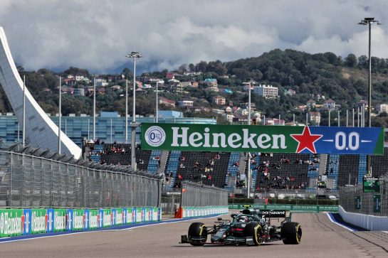 Sebastian Vettel (GER) Aston Martin F1 Team AMR21.
24.09.2021. Formula 1 World Championship, Rd 15, Russian Grand Prix, Sochi Autodrom, Sochi, Russia, Practice Day.
- www.xpbimages.com, EMail: requests@xpbimages.com &copy; Copyright: Batchelor / XPB Images