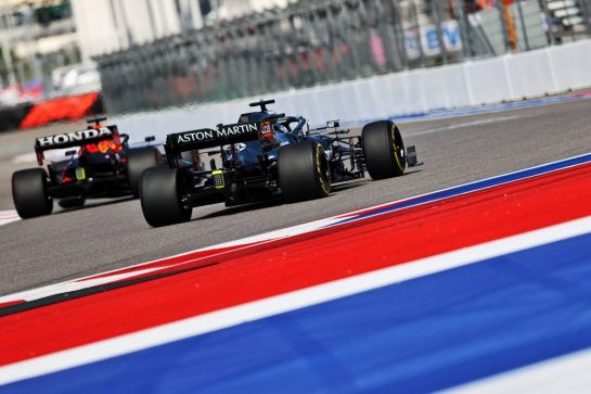 Lance Stroll (CDN) Aston Martin F1 Team AMR21.
24.09.2021. Formula 1 World Championship, Rd 15, Russian Grand Prix, Sochi Autodrom, Sochi, Russia, Practice Day.
- www.xpbimages.com, EMail: requests@xpbimages.com &copy; Copyright: Moy / XPB Images