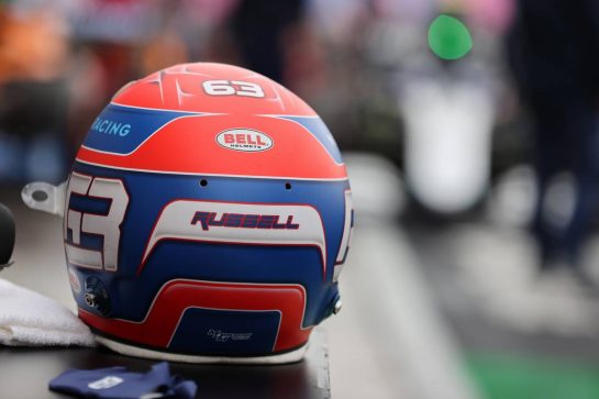 George Russell (GBR) Williams Racing FW43B helmet.
25.09.2021. Formula 1 World Championship, Rd 15, Russian Grand Prix, Sochi Autodrom, Sochi, Russia, Qualifying Day.
- www.xpbimages.com, EMail: requests@xpbimages.com © Copyright: Batchelor / XPB Images