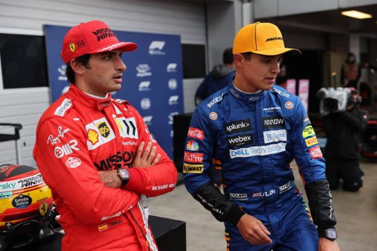Carlos Sainz Jr (ESP) Ferrari SF-21 and Lando Norris (GBR) McLaren MCL35M.
25.09.2021. Formula 1 World Championship, Rd 15, Russian Grand Prix, Sochi Autodrom, Sochi, Russia, Qualifying Day.
- www.xpbimages.com, EMail: requests@xpbimages.com © Copyright: Batchelor / XPB Images
