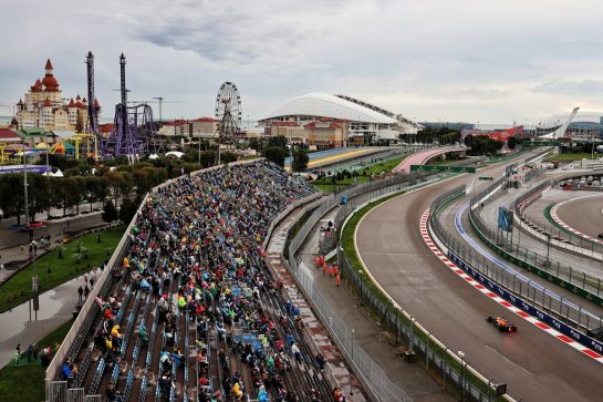 Daniel Ricciardo (AUS) McLaren MCL35M.
25.09.2021. Formula 1 World Championship, Rd 15, Russian Grand Prix, Sochi Autodrom, Sochi, Russia, Qualifying Day.
- www.xpbimages.com, EMail: requests@xpbimages.com © Copyright: Moy / XPB Images