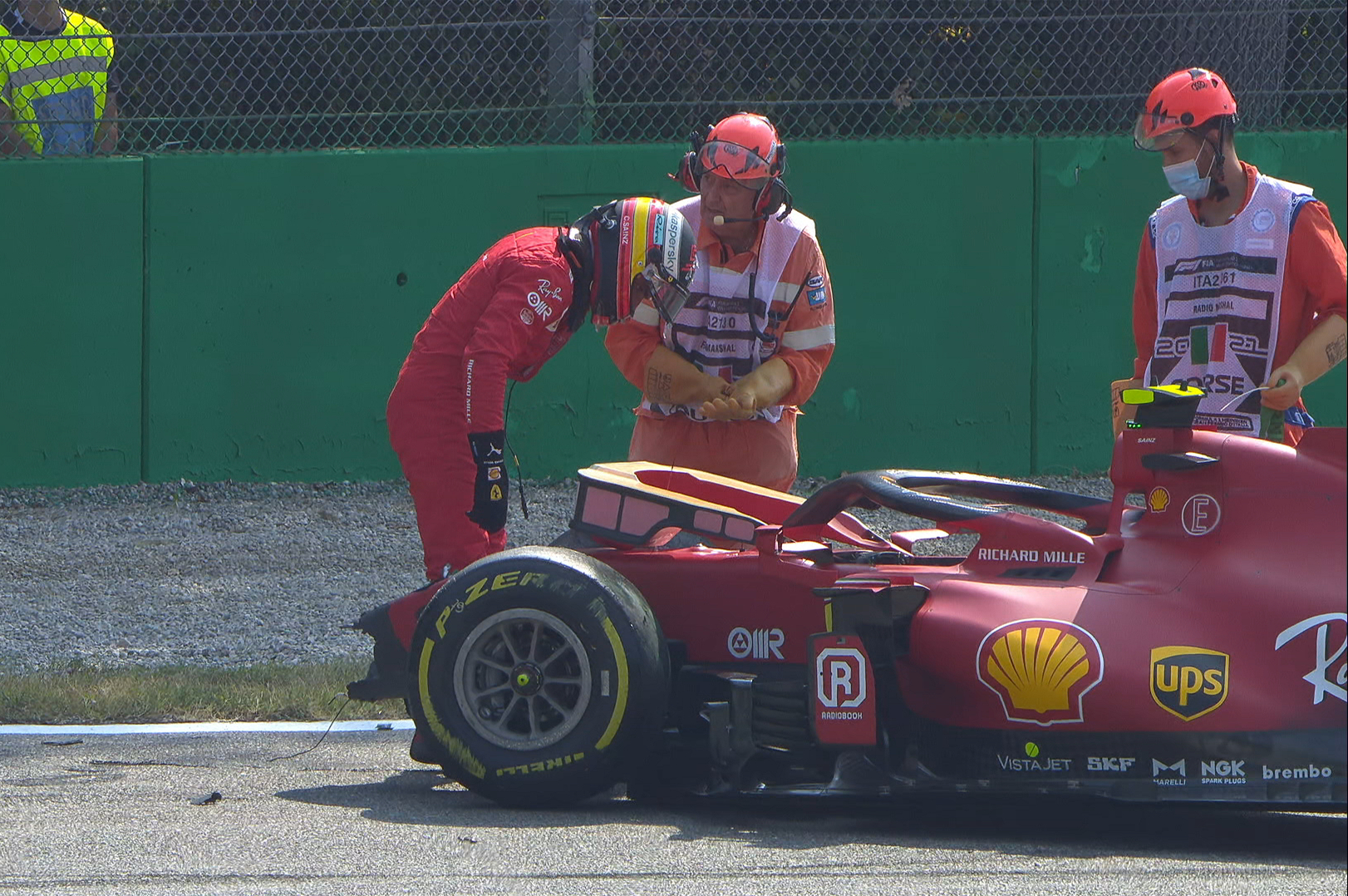 Hamilton fastest in FP2 as Sainz suffers heavy crash