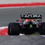 Red Bull unclear as to cause of Verstappen rear wing crack