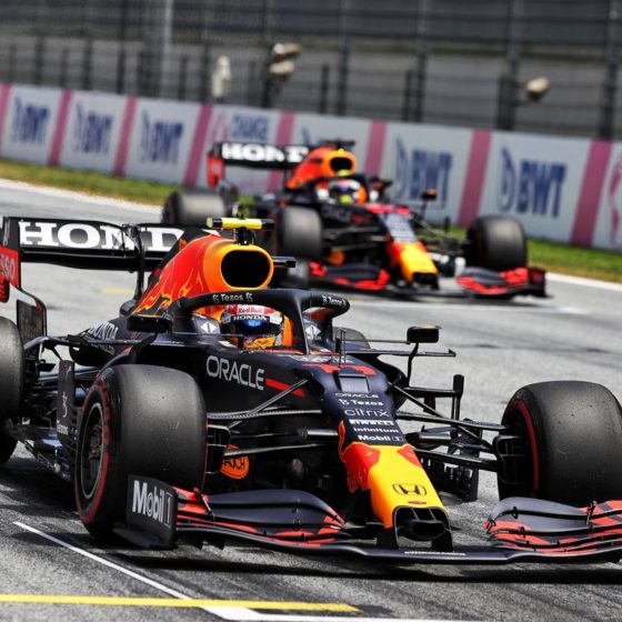 Perez surprised by Verstappen ability ‘to deliver without mistakes’