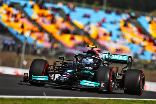 Valtteri Bottas (FIN) Mercedes AMG F1 W12.
08.10.2021 Formula 1 World Championship, Rd 16, Turkish Grand Prix, Istanbul, Turkey, Practice Day.
- www.xpbimages.com, EMail: requests@xpbimages.com &copy; Copyright: Moy / XPB Images